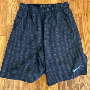Nike small small running shorts